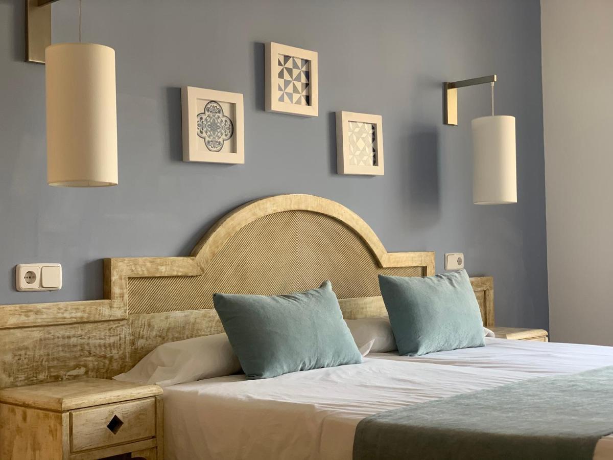 Hostal Hpc Porto Colom Dış mekan fotoğraf