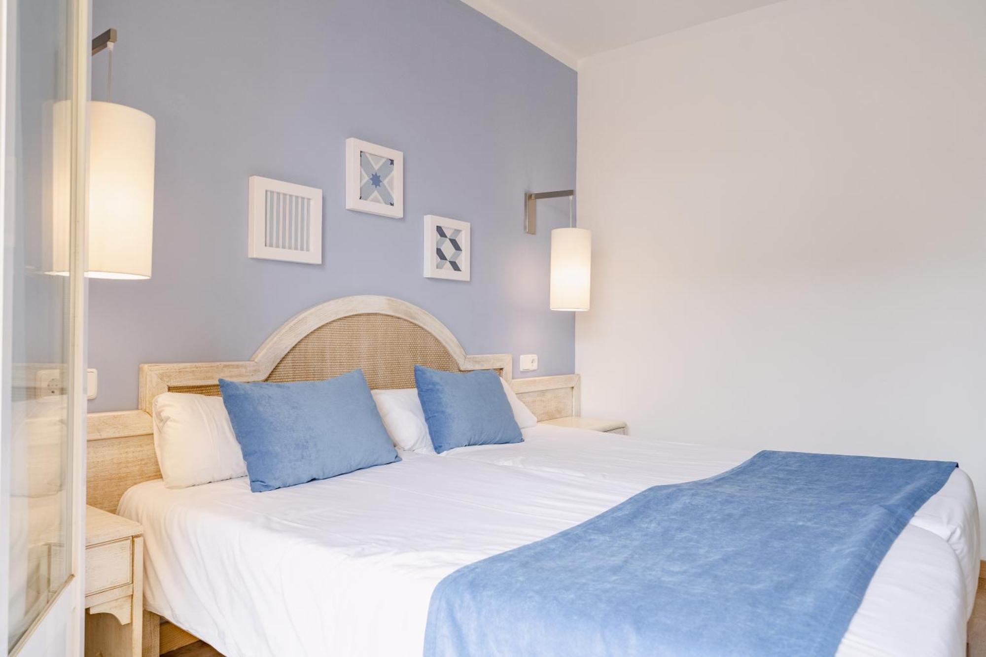 Hostal Hpc Porto Colom Dış mekan fotoğraf