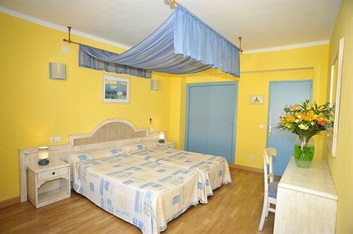 Hostal Hpc Porto Colom Dış mekan fotoğraf